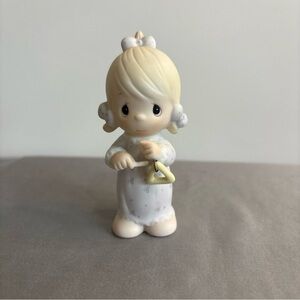 Precious Moments “There Is a Song in My Heart” 1984 #12173 Mini Figurine